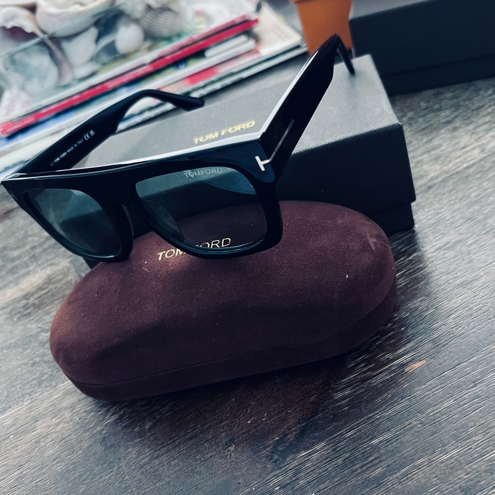 Tom Ford Classic Black Sunglasses